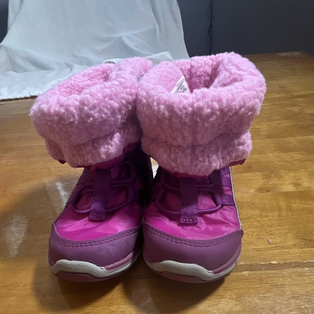 Stride Rite Girls Pink Purple Faux Fur Lined Winter Snow Boots US Size 8